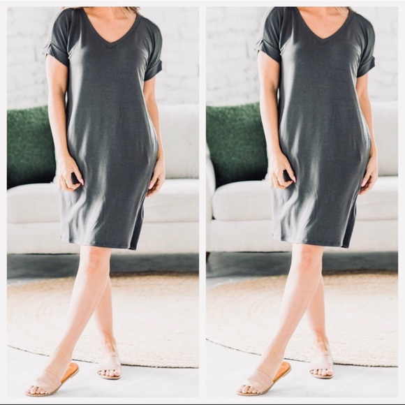 02 Chic Rolled short sleeves V neck tee shirt dress - Picture 2 of 2